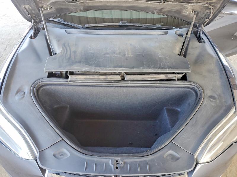 Photo 11 from auction – 2018 TESLA MODEL S with VIN 5YJSA1E2XJF287792