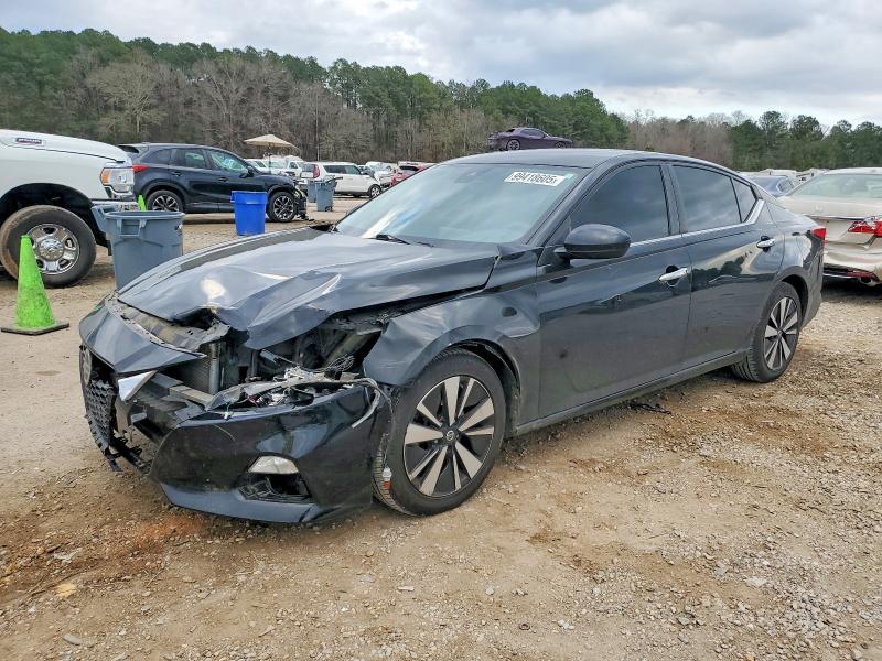 NISSAN ALTIMA SV 2021 with VIN 1N4BL4DV6MN360112 - Photo from auction