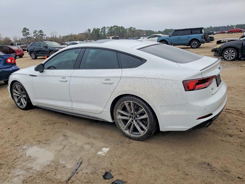 Photo 2 from auction – 2019 AUDI A5 PREMIUM with VIN WAUENCF54KA078142