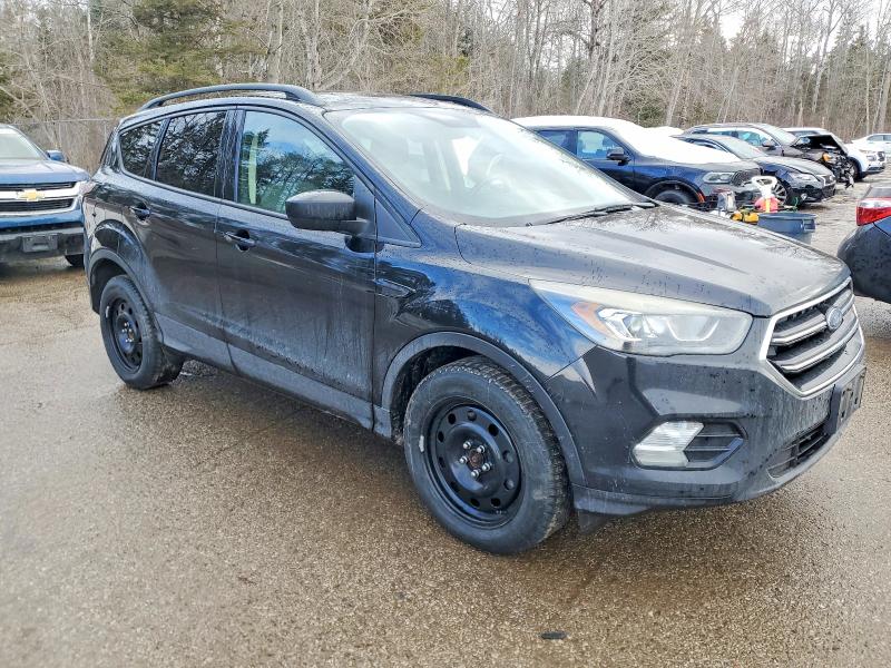 Photo 4 from auction – 2017 FORD ESCAPE SE with VIN 1FMCU0G96HUD69015