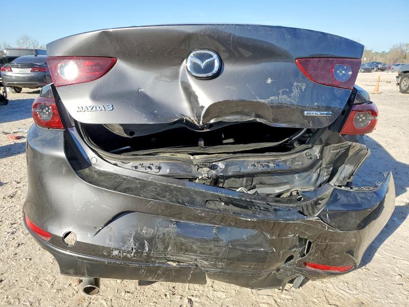 Photo 6 from auction – 2019 MAZDA 3 SELECT with VIN 3MZBPAAL8KM110553