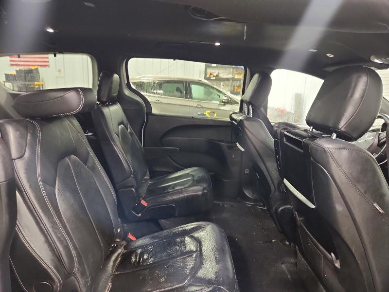 Photo 11 from auction – 2018 CHRYSLER PACIFICA with VIN 2C4RC1EG4JR260998