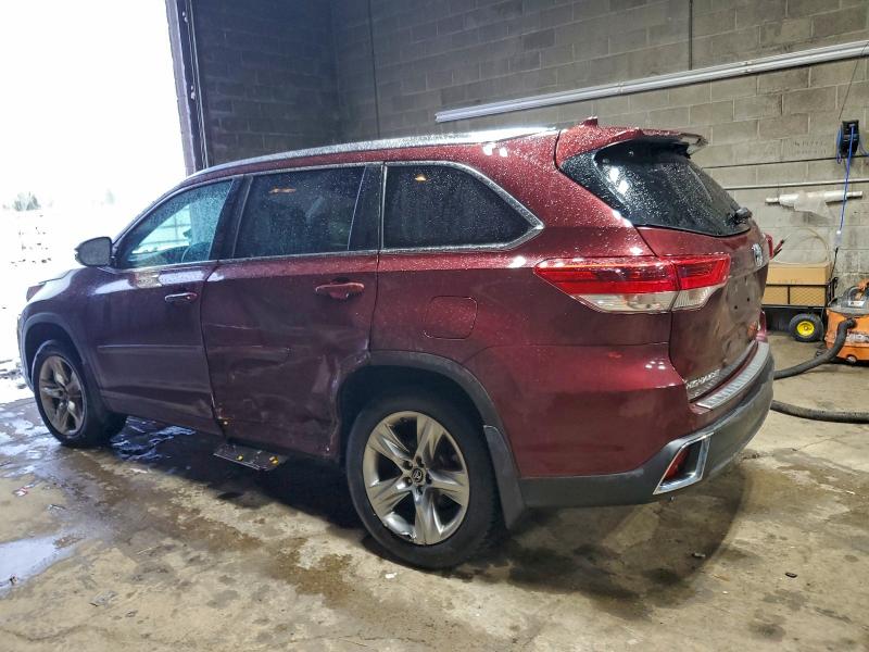 Photo 2 from auction – 2017 TOYOTA HIGHLANDER with VIN 5TDDZRFH7HS382271