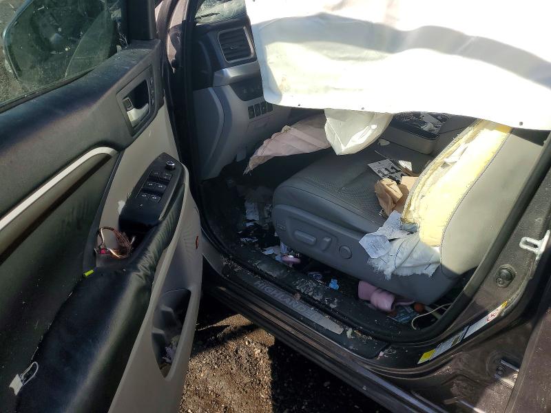 Photo 8 from auction – 2015 TOYOTA HIGHLANDER with VIN 5TDDKRFHXFS131455