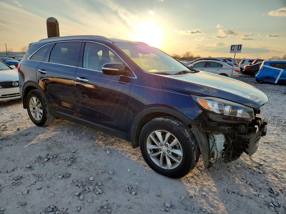 Photo 4 from auction – 2016 KIA SORENTO LX with VIN 5XYPG4A36GG092567