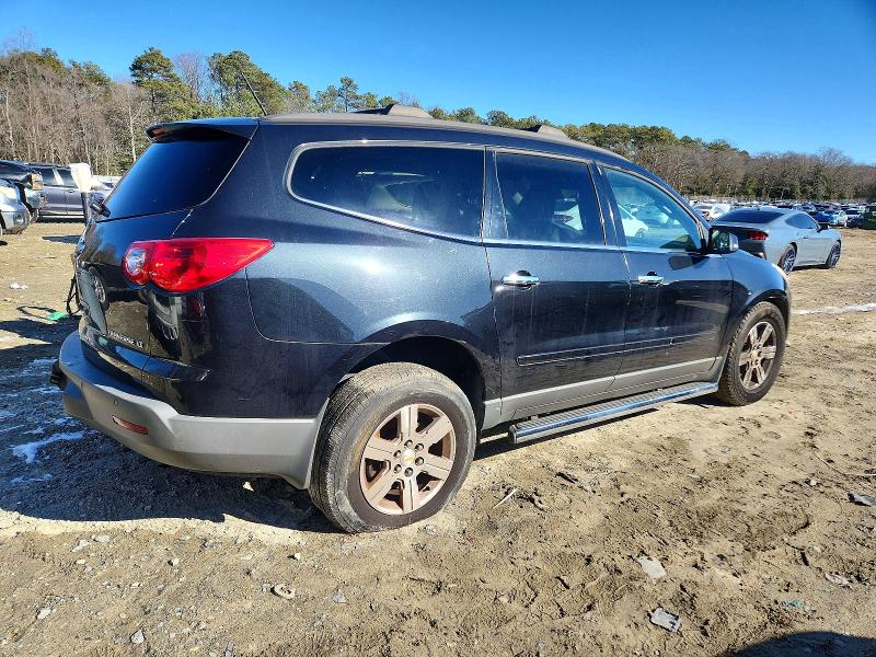 Photo 3 from auction – 2012 CHEVROLET TRAVERSE L with VIN 1GNKVJED3CJ350269