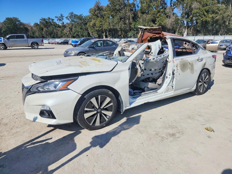 NISSAN ALTIMA 2022 with VIN 1N4BL4EV3NN311790 - Photo from auction