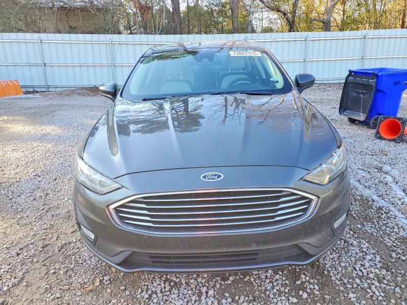 Photo 5 from auction – 2019 FORD FUSION SE with VIN 3FA6P0HD5KR127137