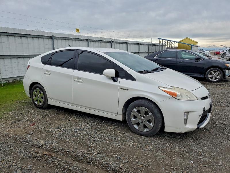 Photo 4 from auction – 2012 TOYOTA PRIUS with VIN JTDKN3DU0C5535426