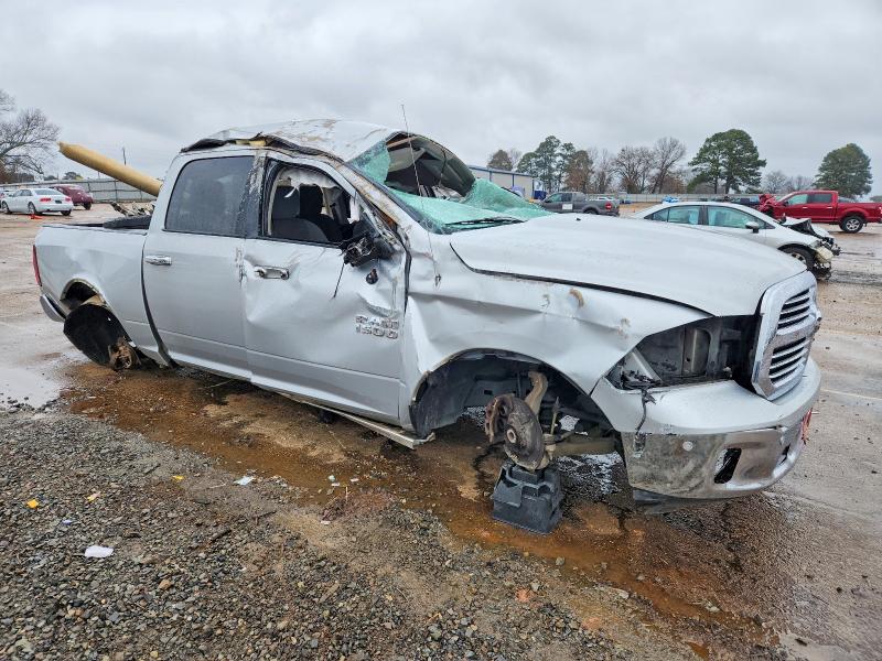 Photo 4 from auction – 2016 RAM 1500 with VIN 1C6RR6LG9GS101777
