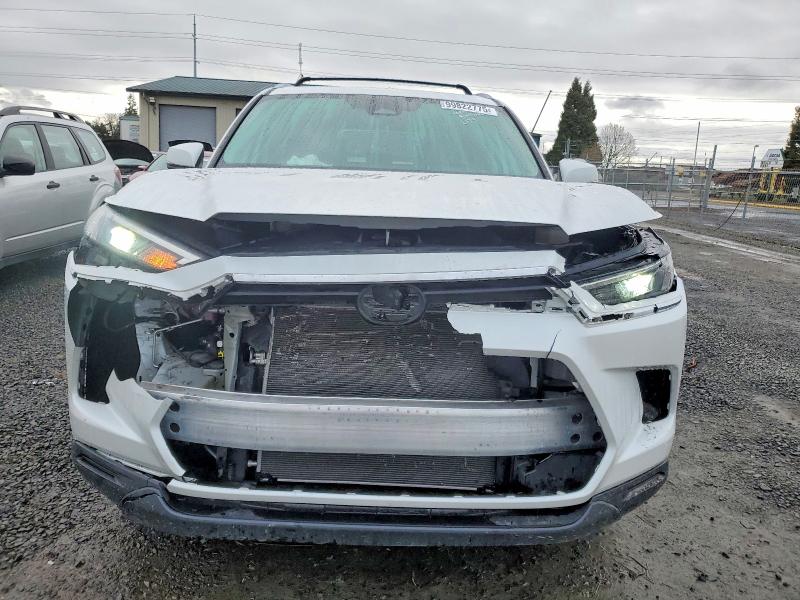Photo 5 from auction – 2024 TOYOTA GRAND HIGH with VIN 5TDAAAB53RS052555