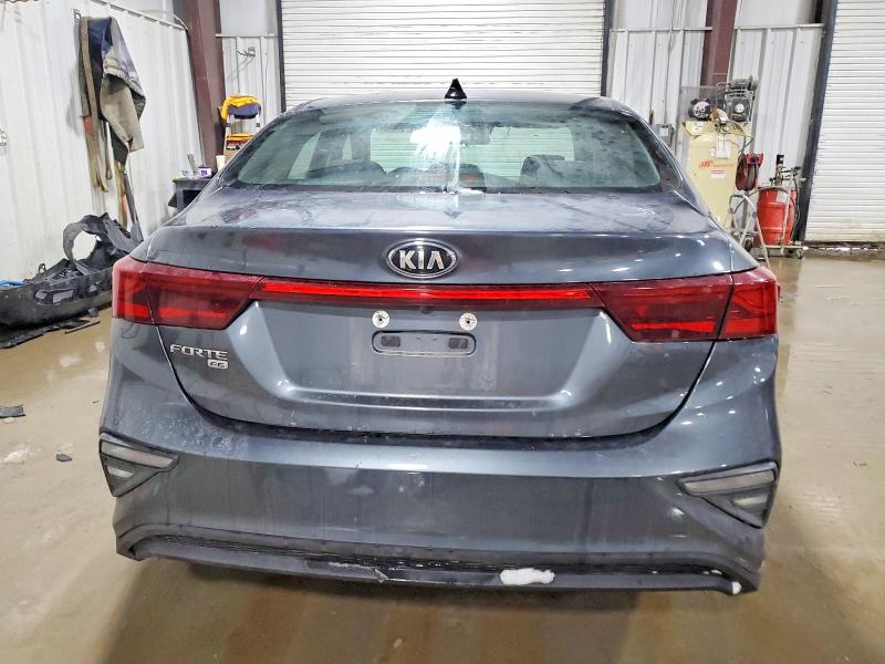 Photo 6 from auction – 2019 KIA FORTE FE with VIN 3KPF24AD3KE079767
