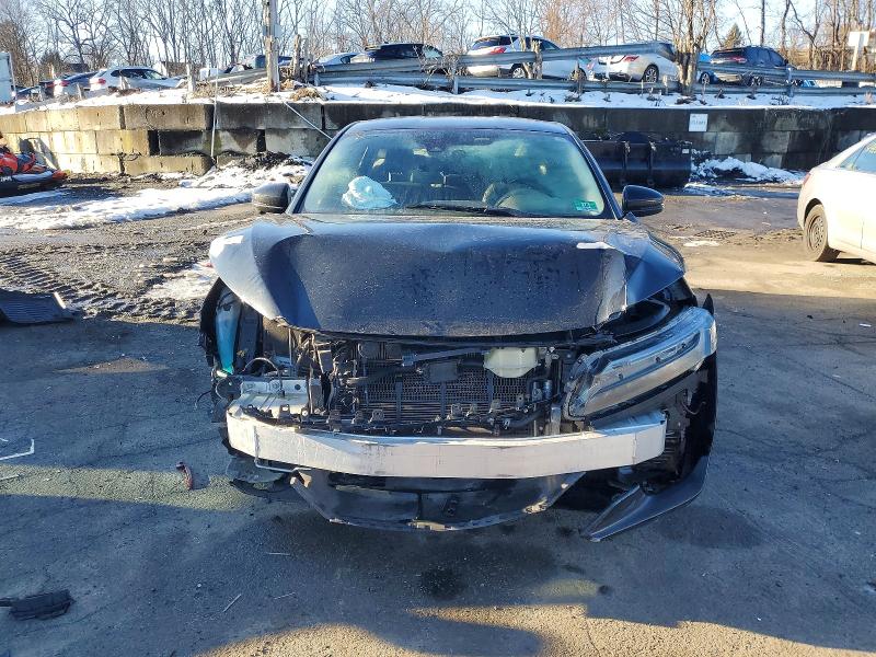 Photo 5 from auction – 2018 HONDA CLARITY with VIN JHMZC5F18JC014142