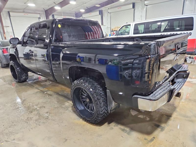 Photo 2 from auction – 2007 CHEVROLET SILVERADO with VIN 1GCEK19J57Z617465