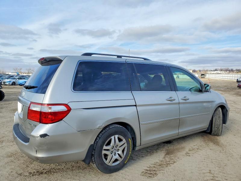 Photo 3 from auction – 2005 HONDA ODYSSEY with VIN 5FNRL38745B134472