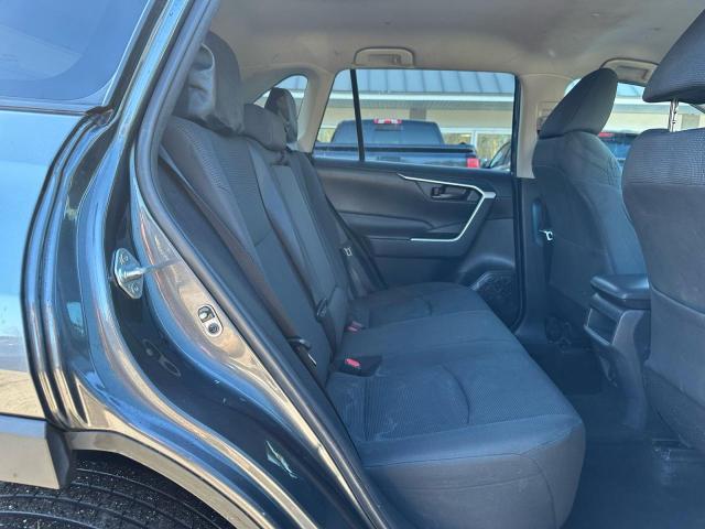 Photo 6 from auction – 2020 TOYOTA RAV4 LE with VIN 2T3F1RFV0LC137441