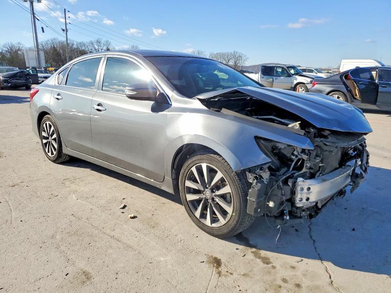 Photo 4 from auction – 2017 NISSAN ALTIMA with VIN 1N4AL3AP5HC285433