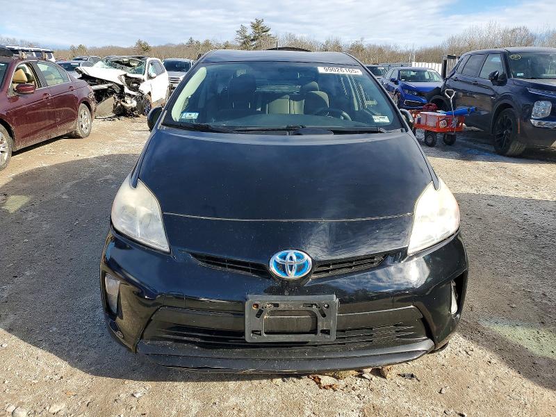 Photo 5 from auction – 2013 TOYOTA PRIUS with VIN JTDKN3DU3D5553422