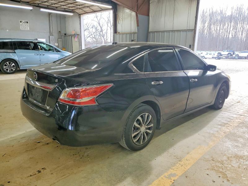 Photo 3 from auction – 2015 NISSAN ALTIMA with VIN 1N4AL3APXFN886869
