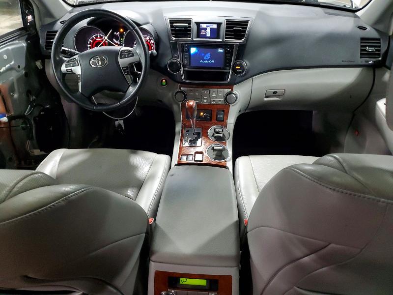 Photo 8 from auction – 2013 TOYOTA HIGHLANDER with VIN 5TDDK3EH6DS219771