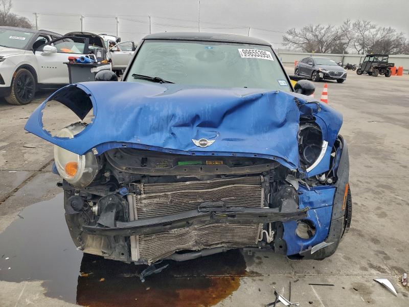 Photo 5 from auction – 2009 MINI COOPER with VIN WMWMF33569TT69141
