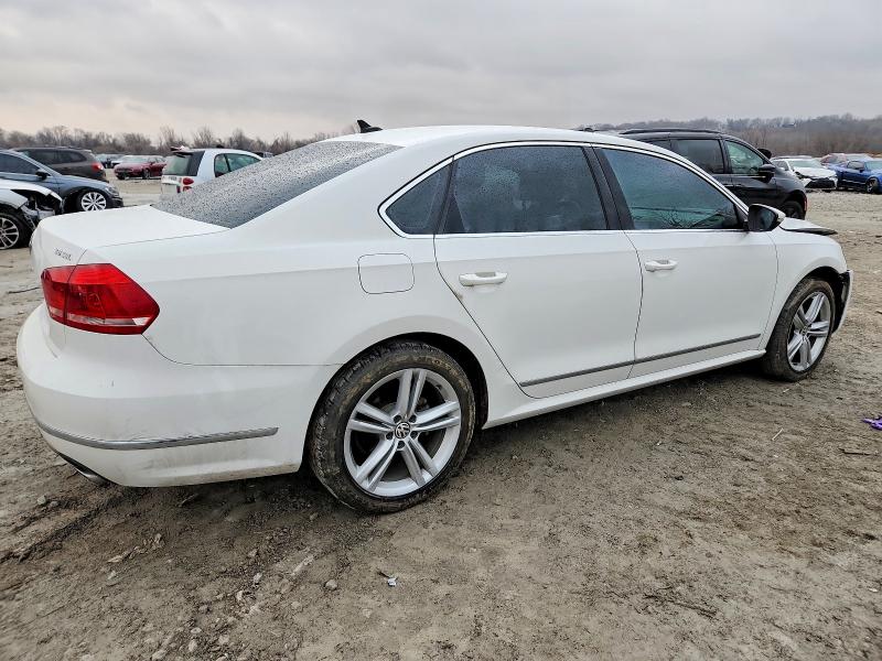 Photo 3 from auction – 2012 VOLKSWAGEN PASSAT SEL with VIN 1VWCM7A33CC097018