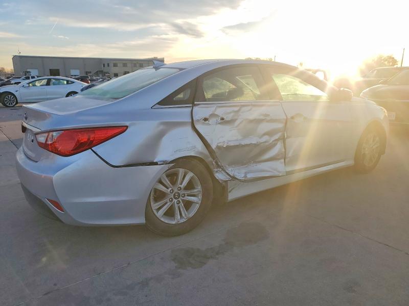 Photo 3 from auction – 2014 HYUNDAI SONATA with VIN 5NPEB4AC7EH832090