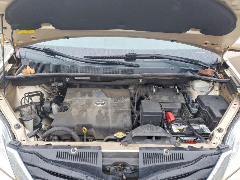 Foto 11 de la subasta – 2013 TOYOTA SIENNA LE con VIN 5TDKK3DC8DS298759