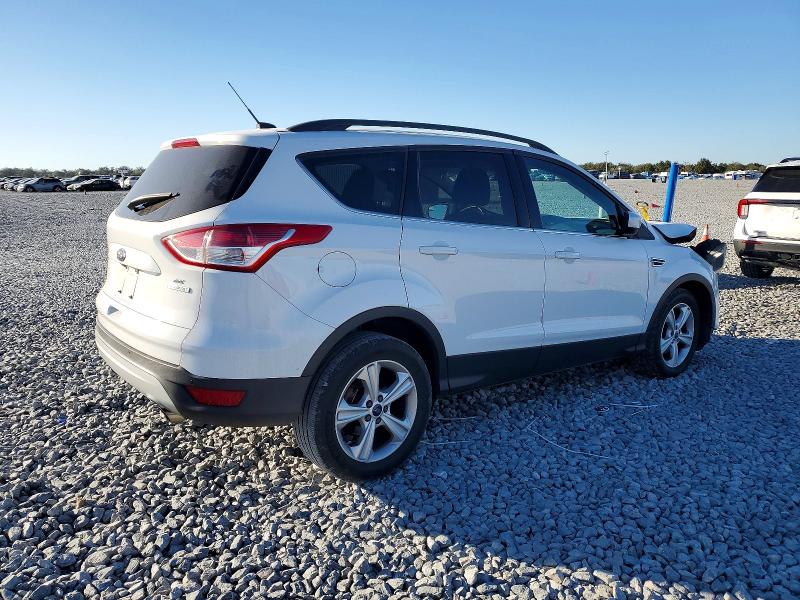 Photo 3 from auction – 2014 FORD ESCAPE SE with VIN 1FMCU0GX6EUA59277