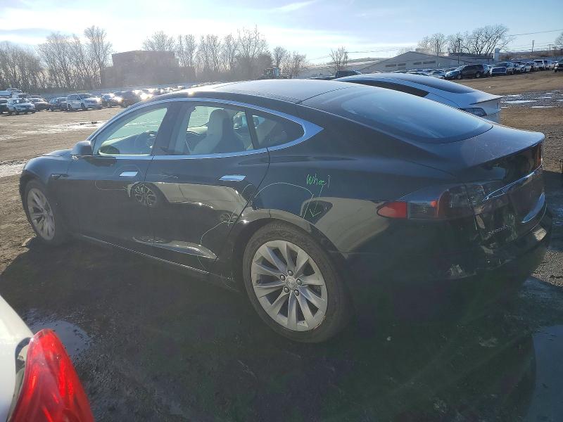 Photo 2 from auction – 2018 TESLA MODEL S with VIN 5YJSA1E2XJF247485