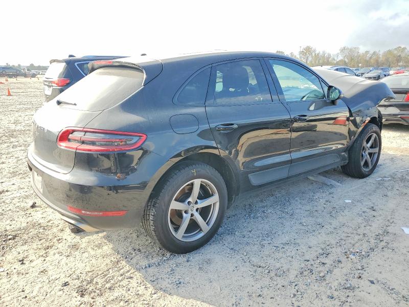 Photo 3 from auction – 2018 PORSCHE MACAN with VIN WP1AA2A53JLB18436