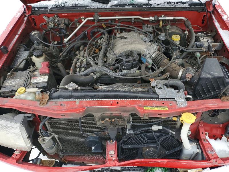 Photo 11 from auction – 2000 NISSAN FRONTIER C with VIN 1N6ED27Y6YC327057