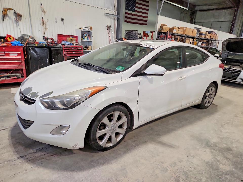 HYUNDAI ELANTRA GL 2013 with VIN 5NPDH4AE1DH393219 - Photo from auction
