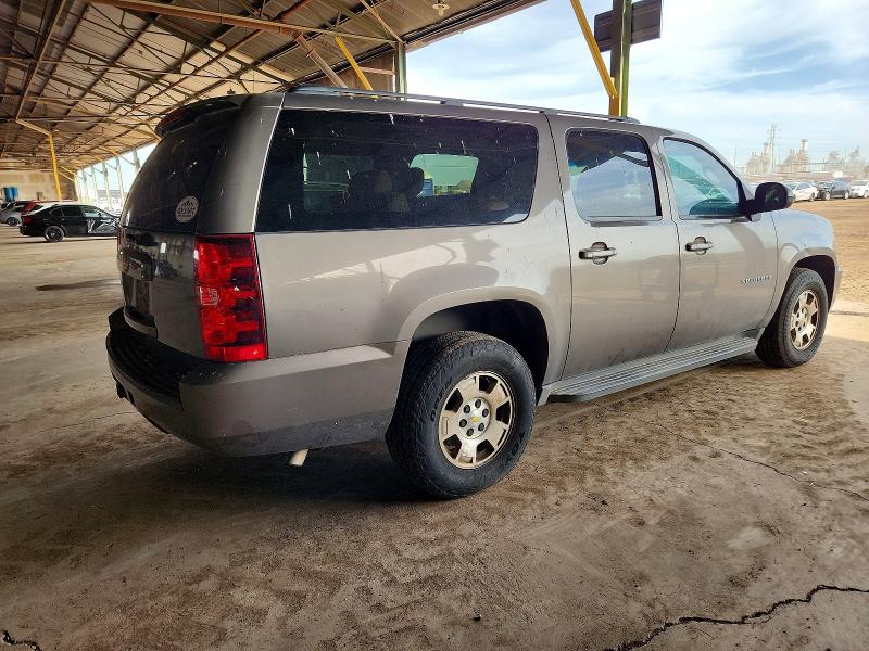 Photo 3 from auction – 2013 CHEVROLET SUBURBAN with VIN 1GNSCHE04DR149026