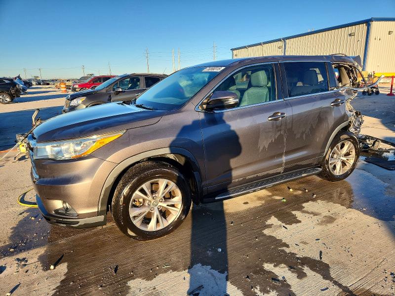 TOYOTA HIGHLANDER 2016 with VIN 5TDZKRFHXGS170831 - Photo from auction