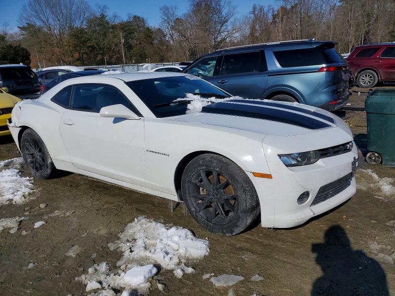 Zdjęcie 4 z aukcji – 2015 CHEVROLET CAMARO LS z VIN 2G1FB1E37F9224371
