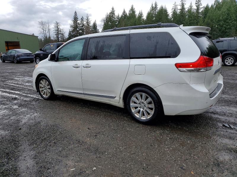 Photo 2 from auction – 2011 TOYOTA SIENNA XLE with VIN 5TDDK3DC7BS014981