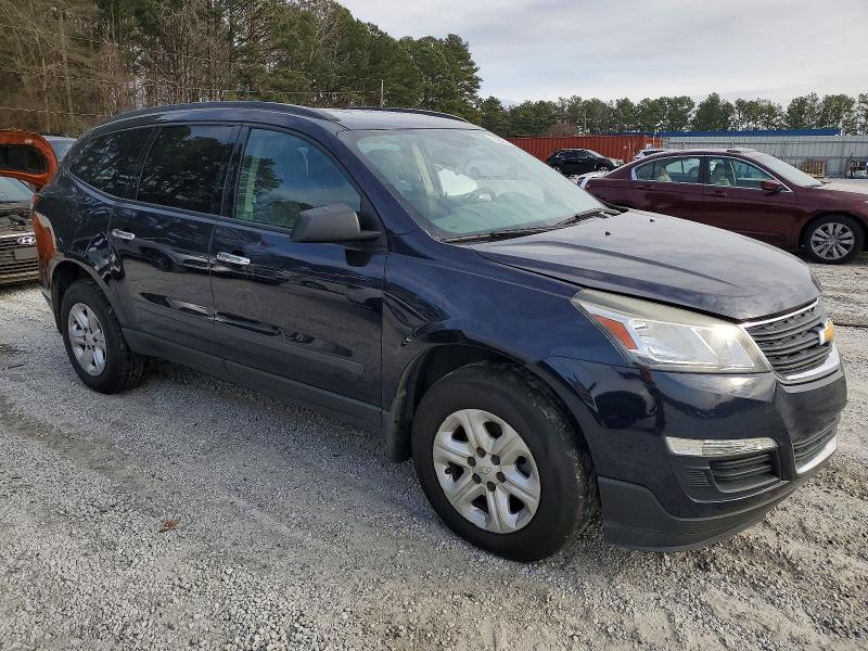 Photo 4 from auction – 2017 CHEVROLET TRAVERSE with VIN 1GNKRFED0HJ219079