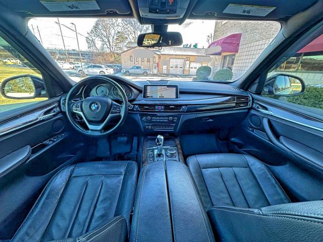 Photo 9 from auction – 2017 BMW X5 XDRIVE3 with VIN 5UXKR0C35H0V74303