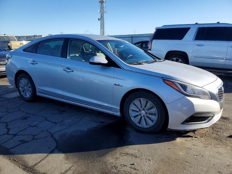 Photo 4 from auction – 2016 HYUNDAI SONATA HYB with VIN KMHE24L10GA012869