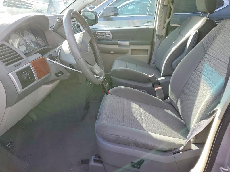 Photo 7 from auction – 2008 CHRYSLER TOWN & COU with VIN 2A8HR54P38R762309