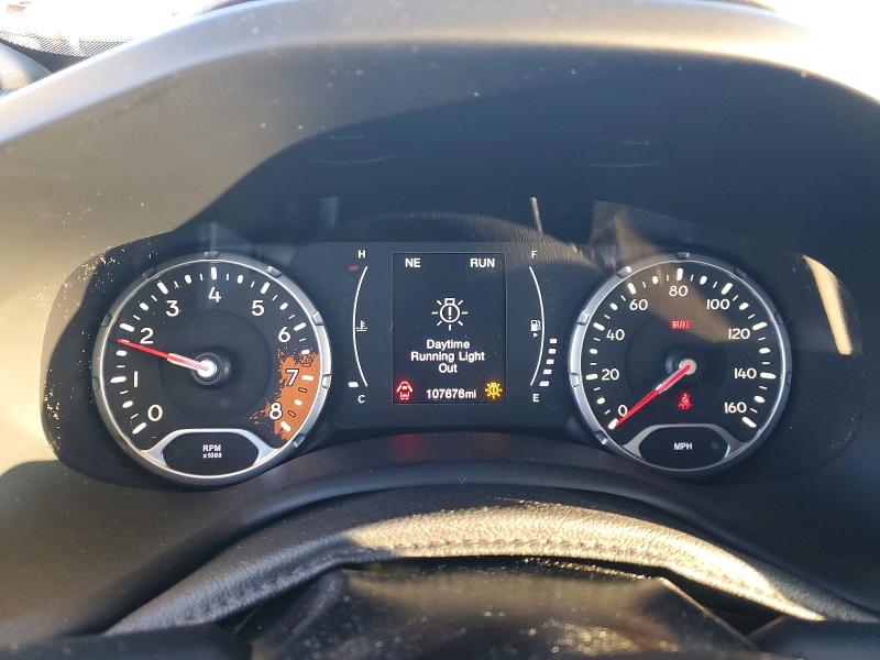 Photo 9 from auction – 2018 JEEP RENEGADE with VIN ZACCJBAHXJPJ05437