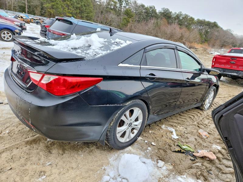 Photo 3 from auction – 2011 HYUNDAI SONATA GLS with VIN 5NPEB4AC7BH148278