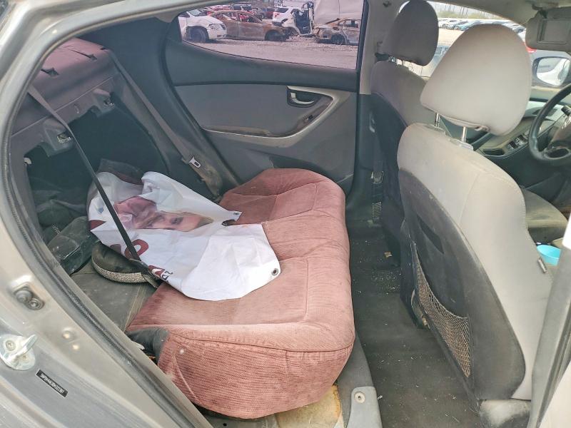 Photo 10 from auction – 2013 HYUNDAI ELANTRA with VIN 5NPDH4AE0DH322397