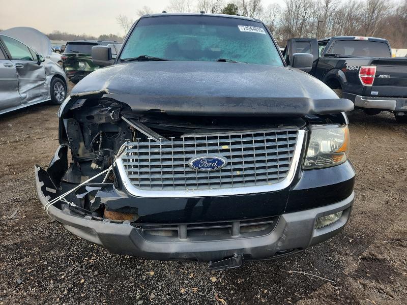 Photo 5 from auction – 2005 FORD EXPEDITION with VIN 1FMPU16525LA67728