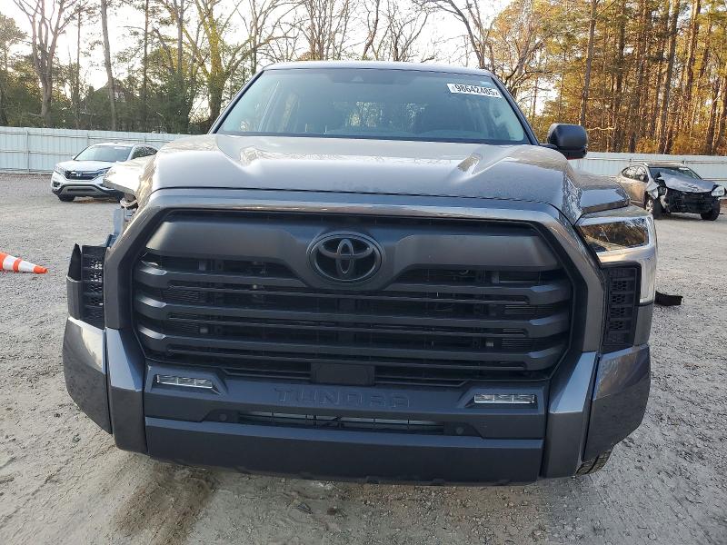 Photo 5 from auction – 2024 TOYOTA TUNDRA CRE with VIN 5TFLA5DB3RX215427