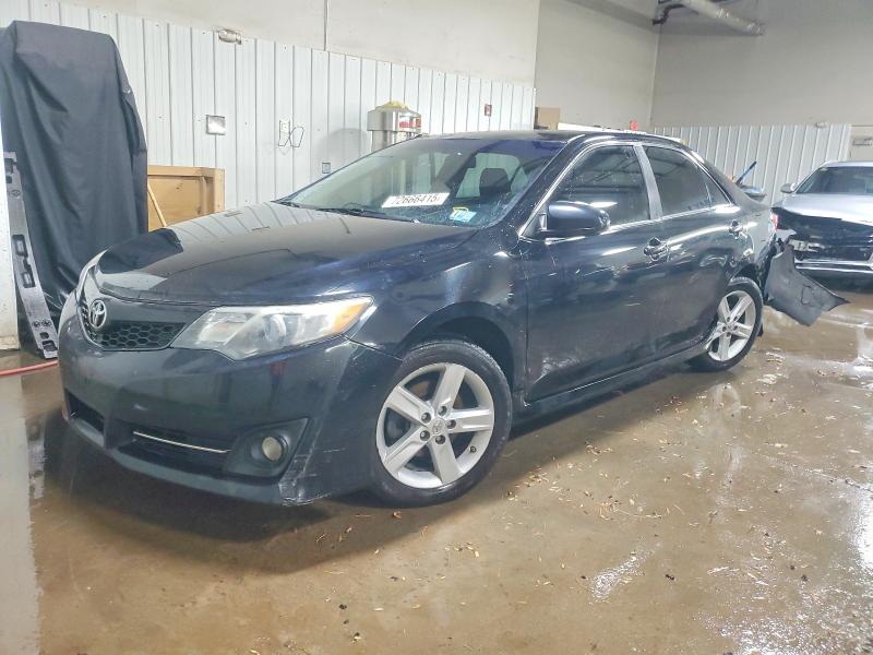 TOYOTA CAMRY 2014 with VIN 4T1BF1FK4EU432592 - Photo from auction