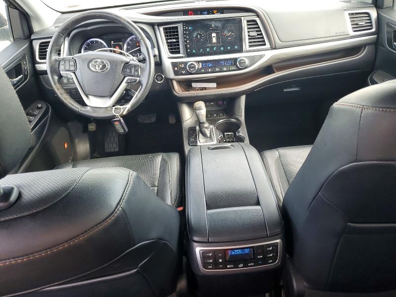 Photo 8 from auction – 2019 TOYOTA HIGHLANDER with VIN 5TDDZRFH3KS991879