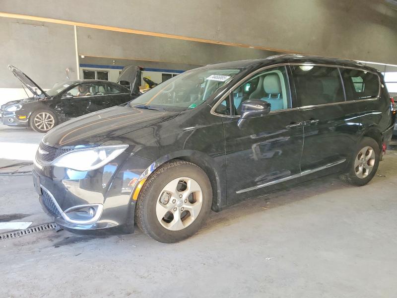 CHRYSLER PACIFICA 2017 with VIN 2C4RC1EG0HR564775 - Photo from auction