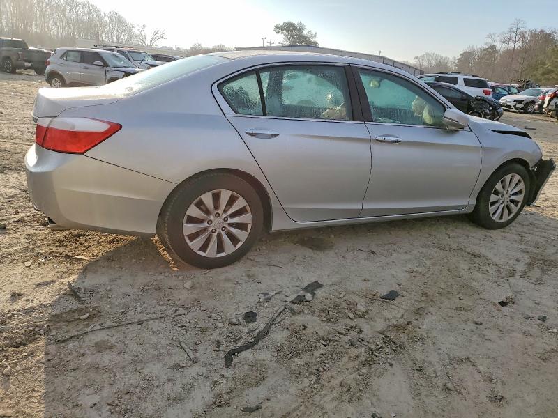Photo 3 from auction – 2014 HONDA ACCORD EX with VIN 1HGCR2F74EA178824